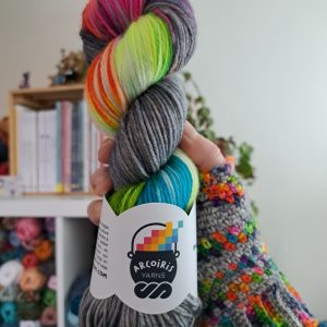 Kit au crochet mitaines du Cheshire
