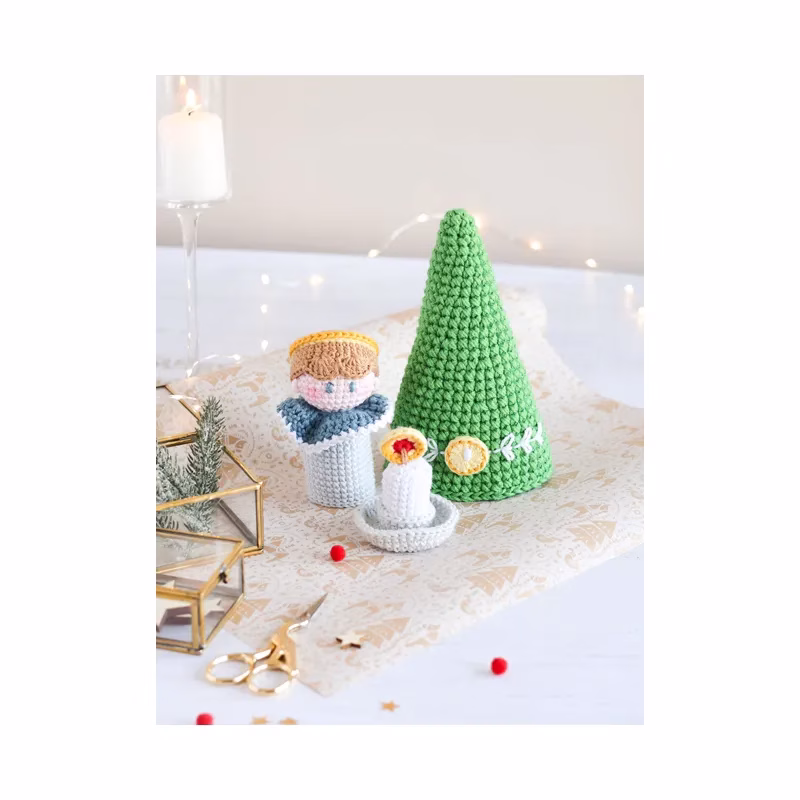 Poupées et Amigurumis de Noël nordique au crochet – Image 7