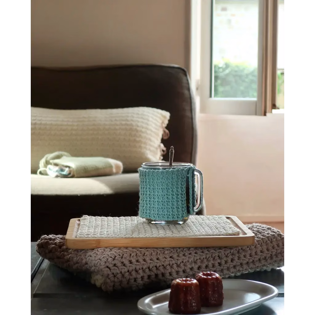 mug tiré du livre ma maison au crochet