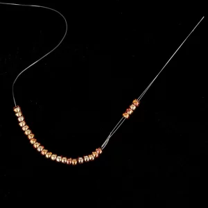 Découvre nos Aiguilles à Enfiler les Perles avec gros œil, idéales pour des créations de bijoux simples et rapides. Disponible en 57 mm et 76 mm.