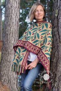 Envie de crocheter un châle qui original ? Découvre 15 modèles de châles originaux au crochet ! Des idées pour booster ta créativité !