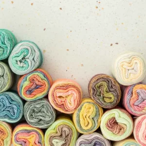 Découvrez le Fil Stone Washed Flow Scheepjes XL : un fil coton-acrylique doux et respirant, au dégradé fluide et harmonieux, idéal pour le crochet et le tricot, toute l’année.