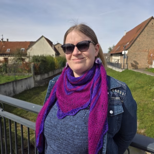 Patron au crochet Châle Sous les Pétunias