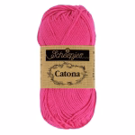 La palette roses profonds - rouges du Scheepjes Catona regroupe 15 coloris harmonieux dans un coton mercerisé doux, brillant et certifié EN71-3. Disponible en trois grammages — 50g, 25g et 10g — pour t'adapter à tous tes projets, du grand ouvrage aux petites touches multicolores.