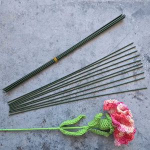 Lot de 10 tiges métalliques pour fleurs au crochet