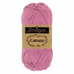 La palette roses clairs du Scheepjes Catona regroupe 11 coloris harmonieux dans un coton mercerisé doux, brillant et certifié EN71-3. Disponible en trois grammages — 50g, 25g et 10g — pour t'adapter à tous tes projets, du grand ouvrage aux petites touches multicolores.