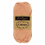 La palette roses clairs du Scheepjes Catona regroupe 11 coloris harmonieux dans un coton mercerisé doux, brillant et certifié EN71-3. Disponible en trois grammages — 50g, 25g et 10g — pour t'adapter à tous tes projets, du grand ouvrage aux petites touches multicolores.